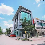 Swing & Pillows - Kota Kemuning Selangor