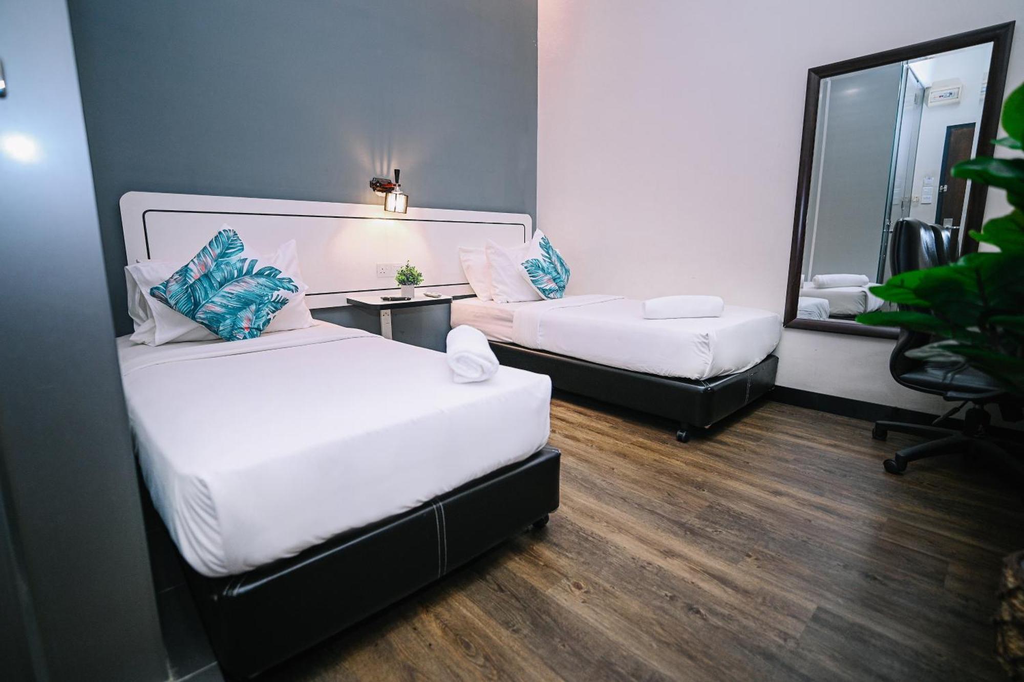 Swing & Pillows - Kota Kemuning Selangor Hotel Shah Alam