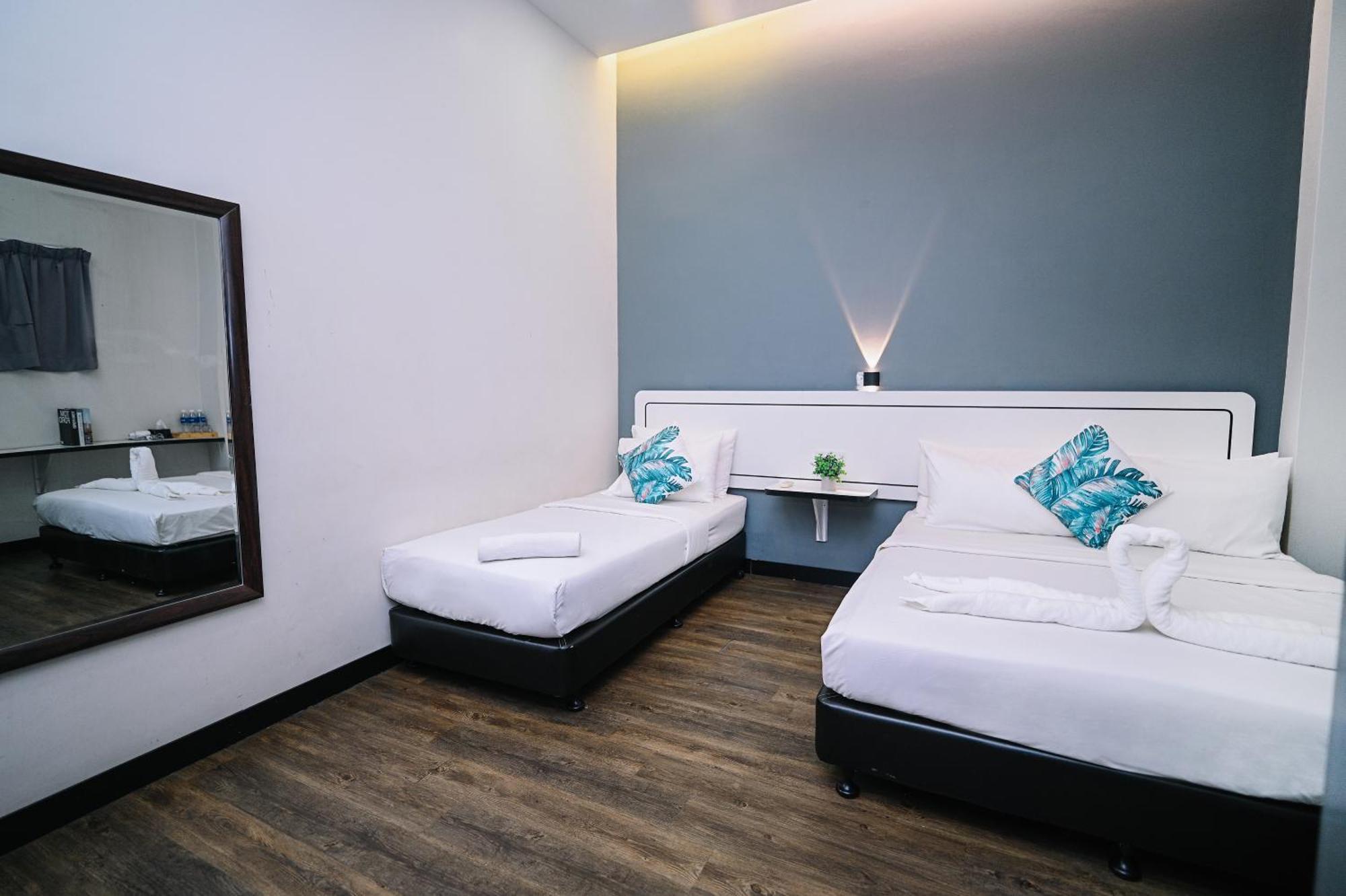 Swing & Pillows - Kota Kemuning Selangor Hotel Shah Alam