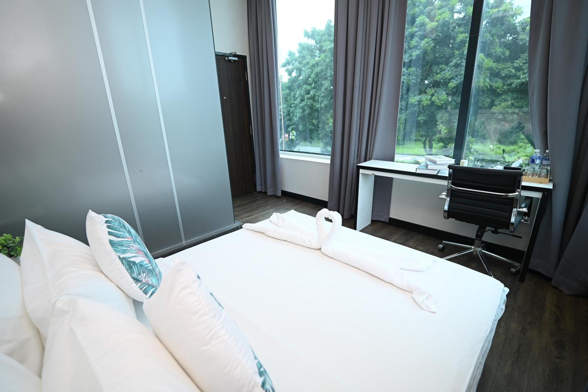 Swing & Pillows - Kota Kemuning Selangor Shah Alam